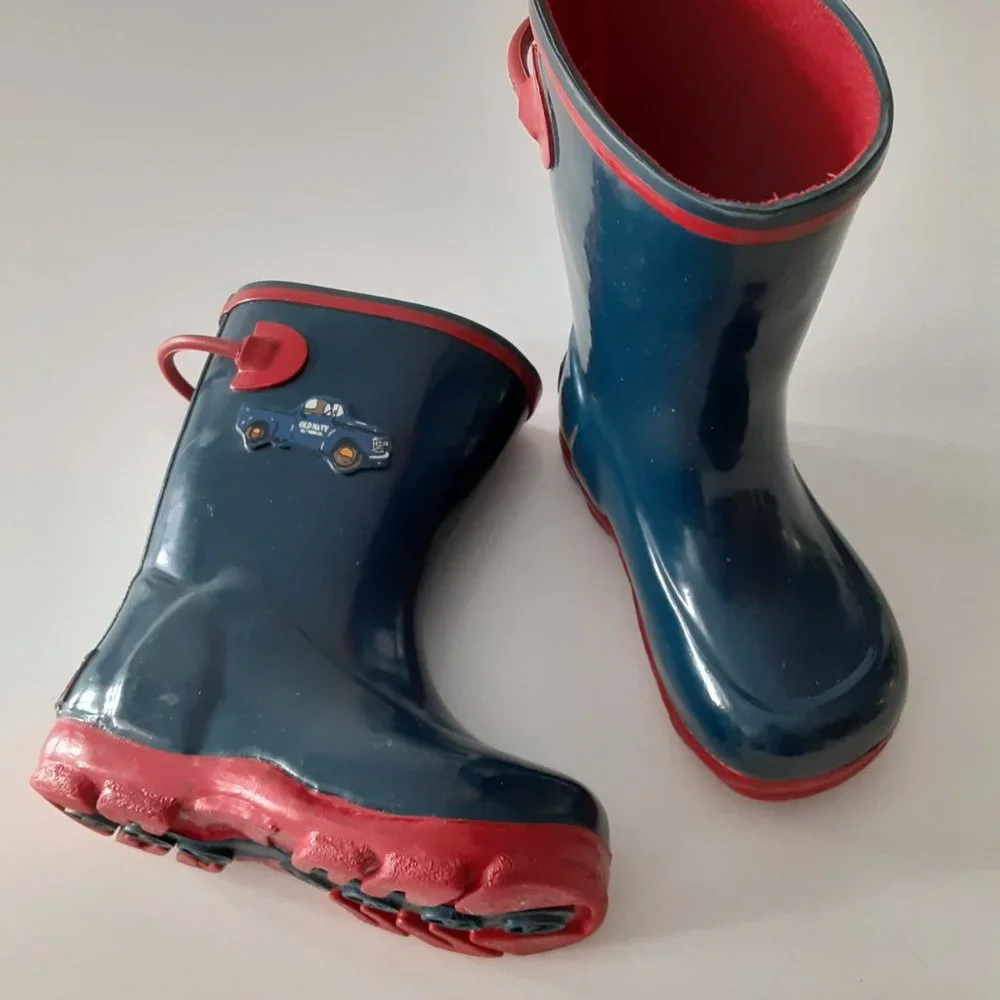 Old Navy Rain Boots size 3T
